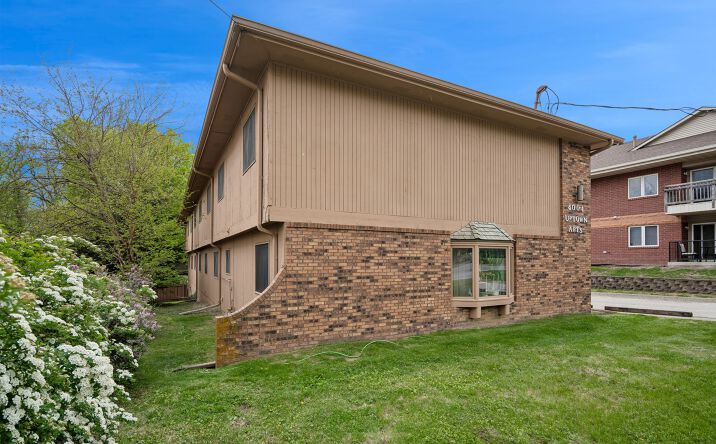 4004 University Avenue, Des Moines