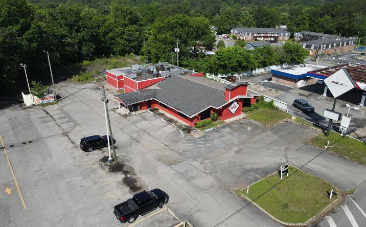 Pictures of Retail property located at 1074 Forestdale Boulevard, Birmingham, AL 35214 for sales - image #1