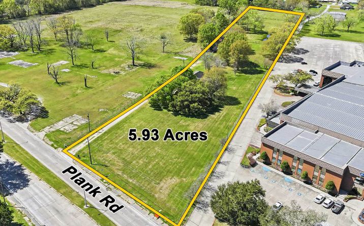 Pictures of Office, Land, Mixed Use property located at 13691 Plank Road, Baker, LA 70714 for sales - image #1