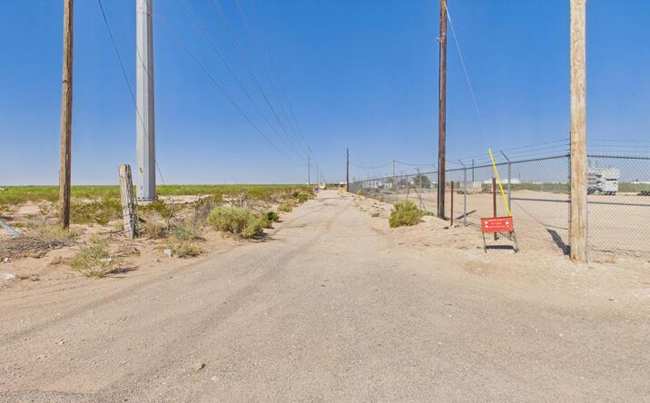 Pictures of Land, Office property located at 1024 N Pyote, Wink, TX 79789 for sales - image #1