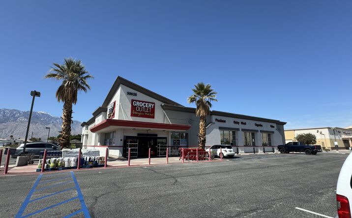 Pictures of Retail property located at 30025 Date Palm Drive, Cathedral City, CA 92234 for sales - image #1
