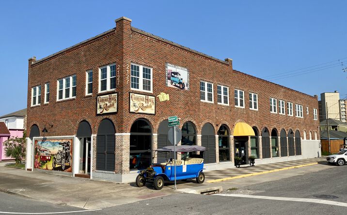 Pictures of Mixed Use, Self Storage property located at 2127 Broadway, Galveston, TX 77550 for sales - image #1