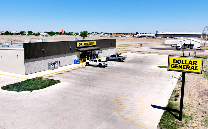 Pictures of Retail property located at 318 S WESTERN AVE, LIBERAL, KS 67901 for sales - image #1
