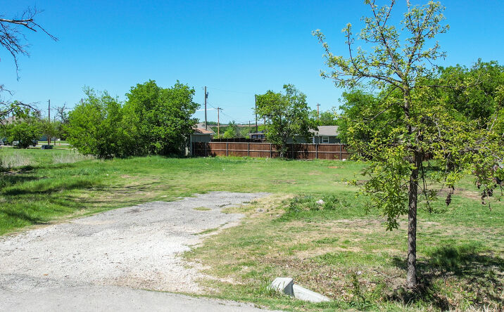 Pictures of Multifamily, Mixed Use, Land property located at 715 W MAIN ST, CELINA, TX 75009 for sales - image #1