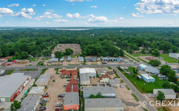 Pictures of Industrial property located at 4015-4019 Greenwood Rd, Shreveport, LA 71109 for sales - image #1