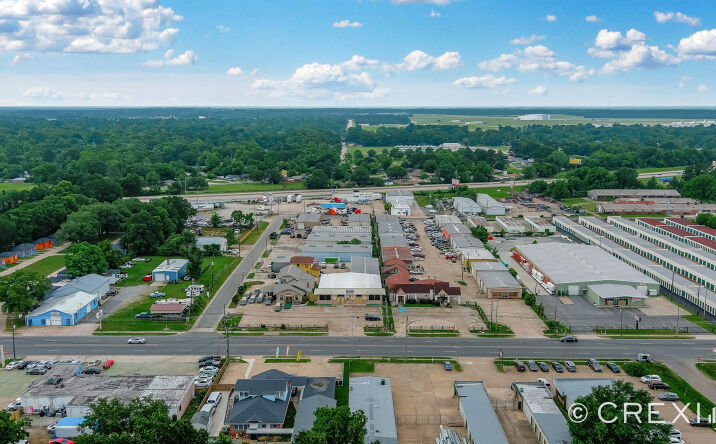Pictures of Industrial property located at 4015-4019 Greenwood Rd, Shreveport, LA 71109 for sales - image #1