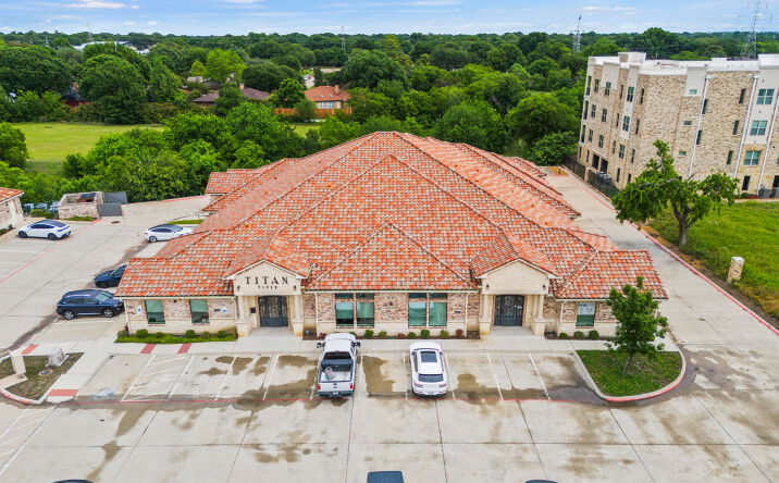 Pictures of Office property located at 800 North Plano Road, Richardson, TX 75081 for sales - image #1