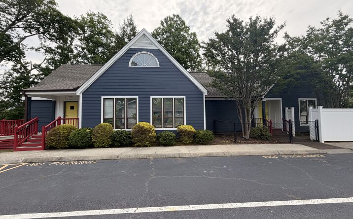 Pictures of Office, Special Purpose property located at 736 SALUDA LAKE RD, GREENVILLE, SC 29611 for sales - image #1