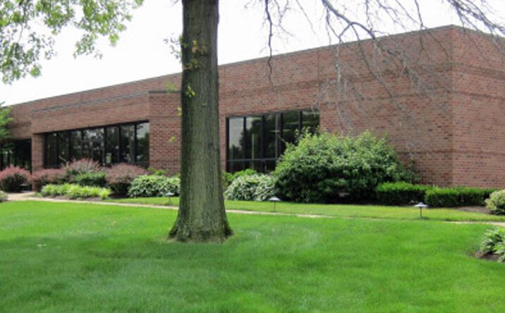 Pictures of Industrial property located at 11548 Adie Road, Maryland Heights, MO 63043 for sales - image #1