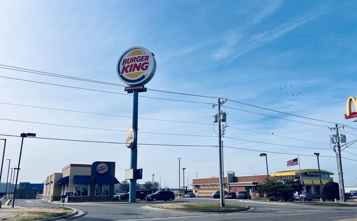 Pictures of Retail property located at 2500 S. Country Club Rd, El Reno, OK 73036 for sales - image #1
