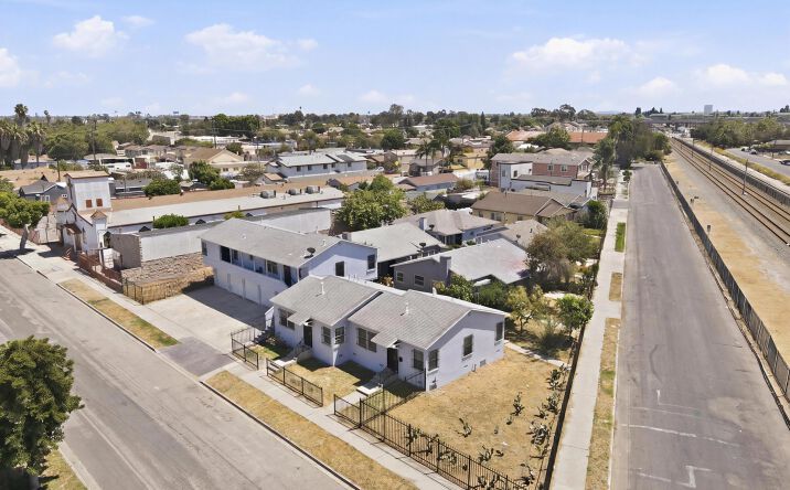 Pictures of Multifamily property located at 1786 East 110th Street, Los Angeles, CA 90059 for sales - image #1