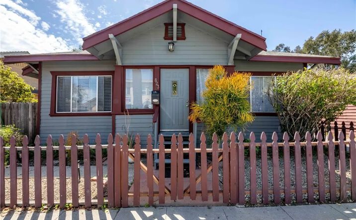 823 Maine, Long Beach