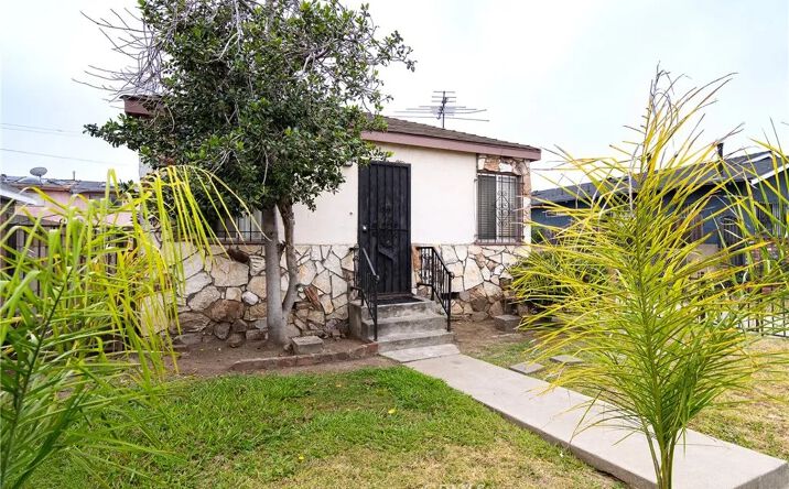 Pictures of Multifamily property located at 244 E 118th, Los Angeles, CA 90061 for sales - image #1