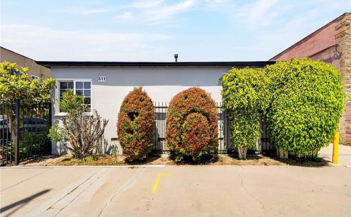 Pictures of Multifamily property located at 511 W Manchester, Inglewood, CA 90301 for sales - image #1