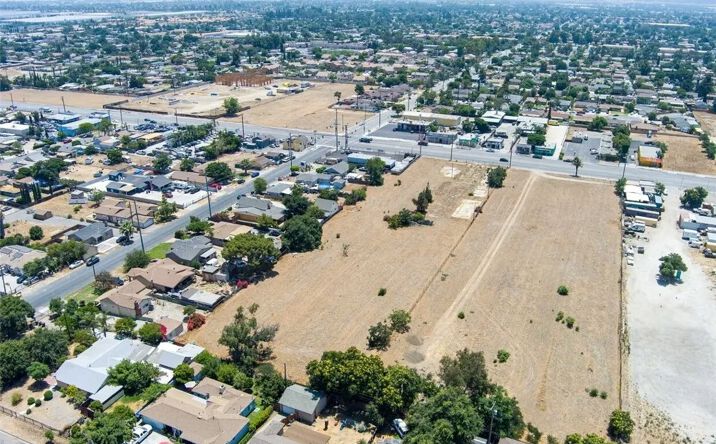 Pictures of Land property located at 17848 Foothill, Fontana, CA 92335 for sales - image #1