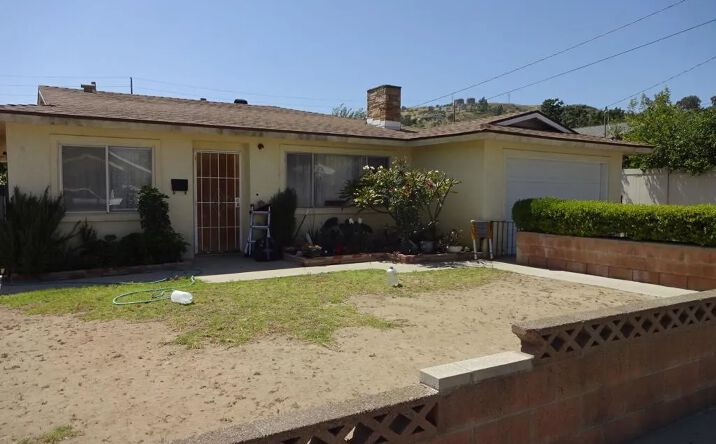 Pictures of Multifamily property located at 516 N Oak Street, Santa Paula, CA 93060 for sales - image #1