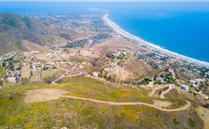 Pictures of Land property located at 31537 Anacapa View Drive, Malibu, CA 90265 for sales - image #1
