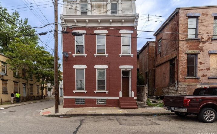 Pictures of Retail, Multifamily property located at 2008 Colerain Avenue, Cincinnati, OH 45214 for sales - image #1
