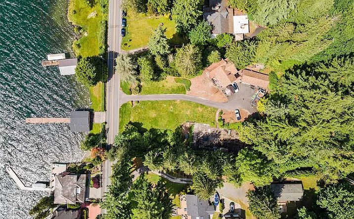 Pictures of Land property located at 13117 HOLMES PT DR NE, KIRKLAND, WA 98034 for sales - image #1