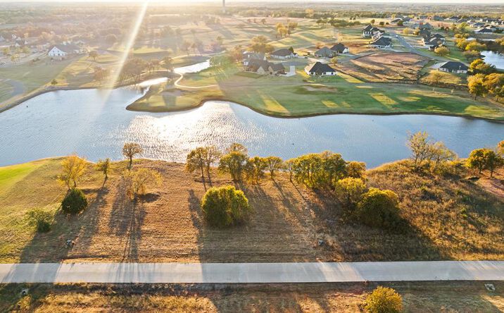 Pictures of Land property located at Lot B4 Mardis Court, Blanchard, OK 73010 for sales - image #1