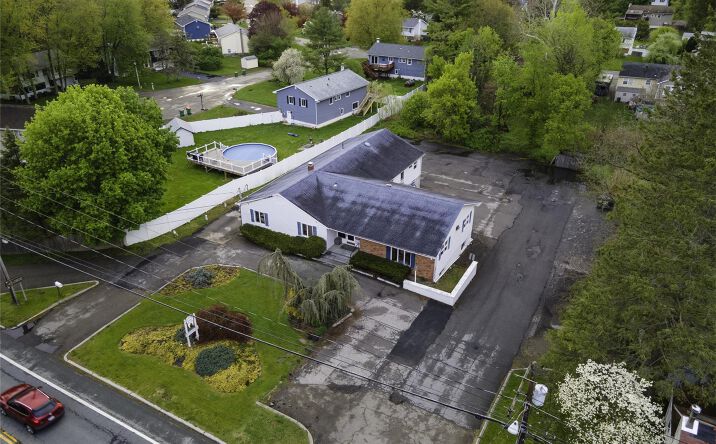 Pictures of Office property located at 1283 Hopewell Avenue, Fishkill, NY 12524 for sales - image #1