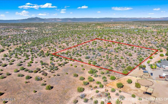 Pictures of Land property located at Xxxx N Verde Highlands Trail, Paulden, AZ 86334 for sales - image #1