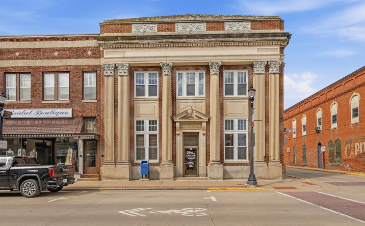 44 E Main, Platteville