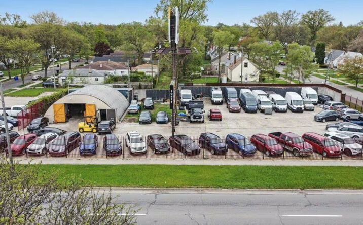 Pictures of Retail property located at 10411 W 8 Mile Rd, Detroit, MI 48227 for sales - image #1