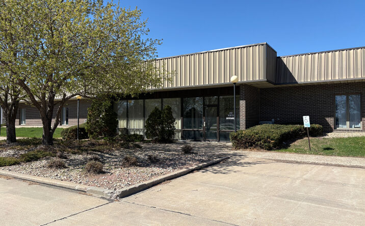 Pictures of Office property located at 1515 N Sanborn Blvd Unit 1, Mitchell, SD 57301-1021 for sales - image #1