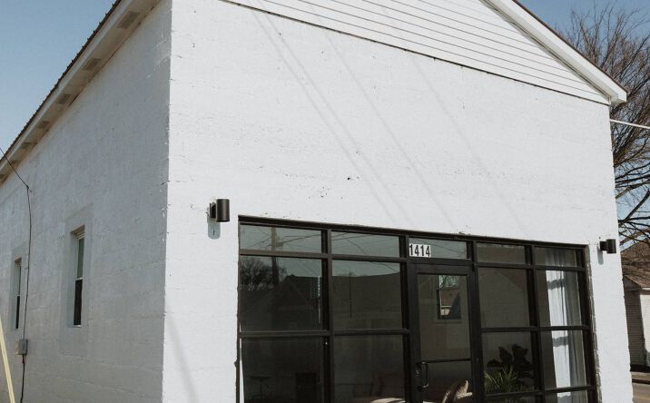 Pictures of Retail, Office, Mixed Use property located at 1414 Highland Avenue, Columbia, TN 38401 for sales - image #1