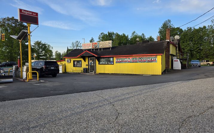 Pictures of Retail, Multifamily, Mixed Use property located at 2 Pigeon Hill Road, Mechanic Falls, ME 04256 for sales - image #1