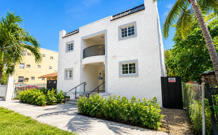 Pictures of Multifamily property located at 1132 NW 3rd St, Miami, FL 33128 for sales - image #1