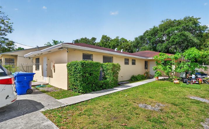 Pictures of Multifamily property located at 7628 NW 2nd Ct, Miami, FL 33150 for sales - image #1