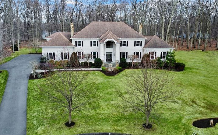 Pictures of Office property located at 23 Aldo Drive, Woodbridge, CT 06525 for sales - image #1