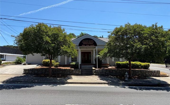 Pictures of Office property located at 3080 Campbellton Road SW, Atlanta, GA 30311 for sales - image #1