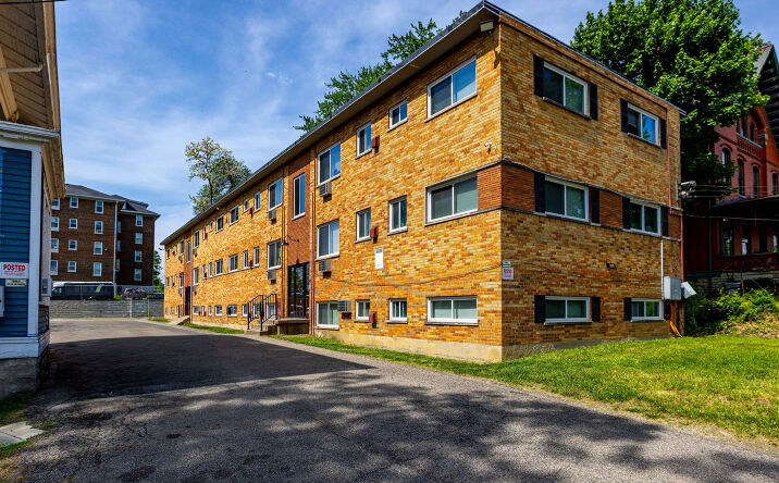 Pictures of Multifamily property located at 1005 Dana Avenue, Cincinnati, OH 45229 for sales - image #1