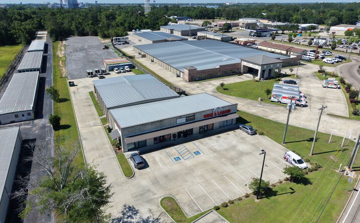 Pictures of Retail property located at 10354 LEMOYNE BLVD, DIBERVILLE, MS 39540-4960 for sales - image #1