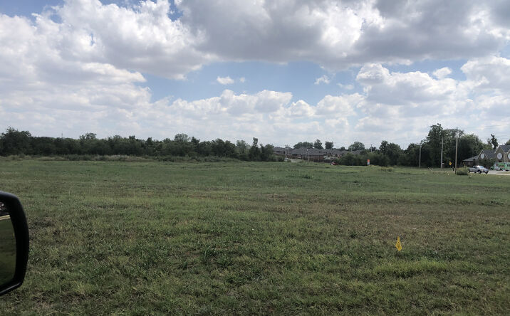 Pictures of Retail property located at 5800 South Mustang Road, Mustang, OK 73064 for sales - image #1
