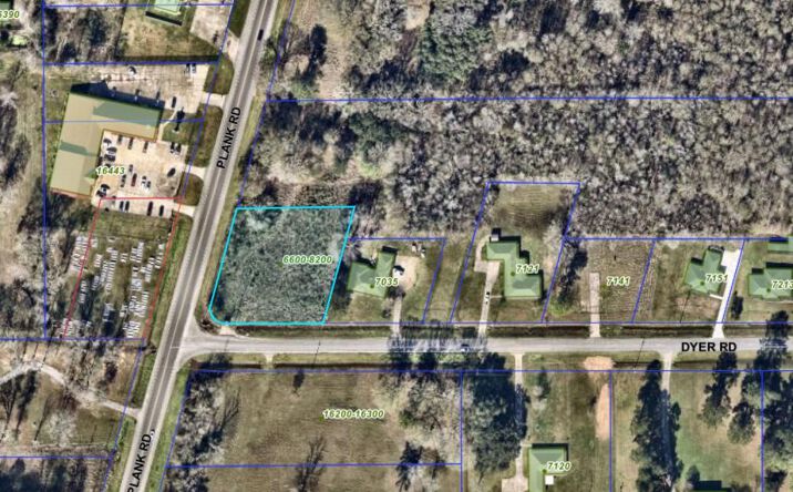 Pictures of Land property located at Corner of Plank Road and Dyer Road, Baker, LA 70714 for sales - image #1