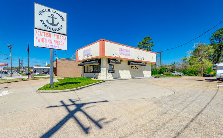 Pictures of Retail property located at 5203 Brainerd Road, Chattanooga, TN 37411 for sales - image #1