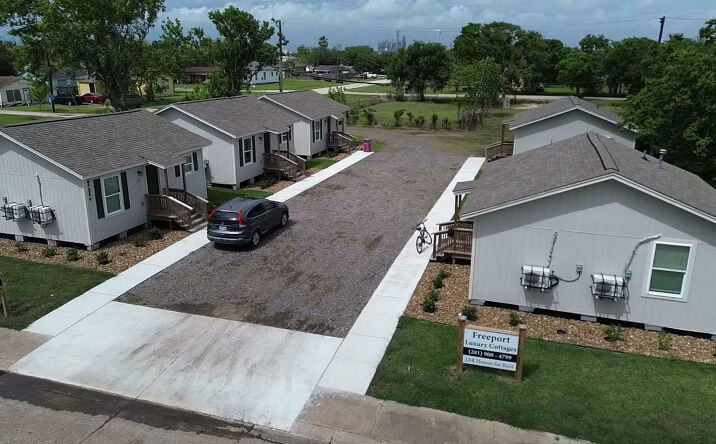 Pictures of Multifamily property located at 8 S Avenue B, Freeport, TX 77541 for sales - image #1
