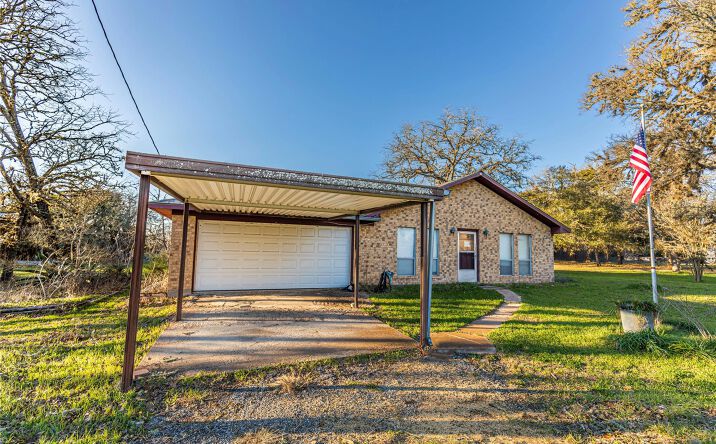 Pictures of Multifamily, Mixed Use property located at 125 Forrest Lane, Brenham, TX 77833 for sales - image #1