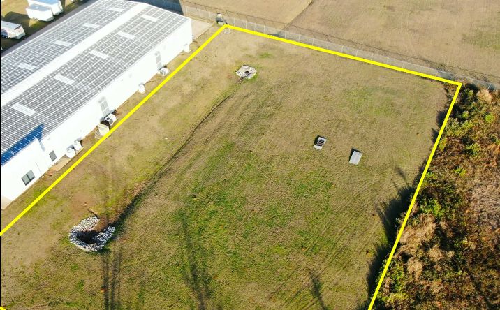 Pictures of Land property located at 315 Kershaw Industrial Boulevard, Montgomery, AL 36117 for sales - image #1