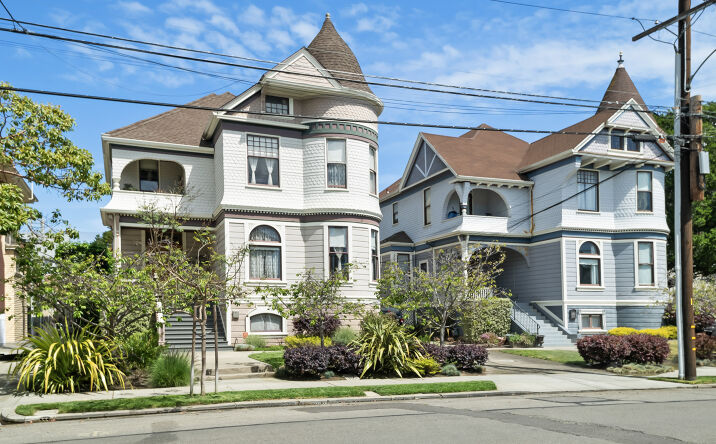 Pictures of Multifamily property located at 1833 CLINTON AVE ALAMEDA CA 94501-4156, ALAMEDA, CA 94501-4156, 1837 Clinton Avenue, Alameda, CA 94501 for sales - image #1