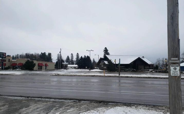 Pictures of Retail, Office, Industrial property located at 1605 N Stephenson Avenue, Iron Mountain, MI 49801 for sales - image #1
