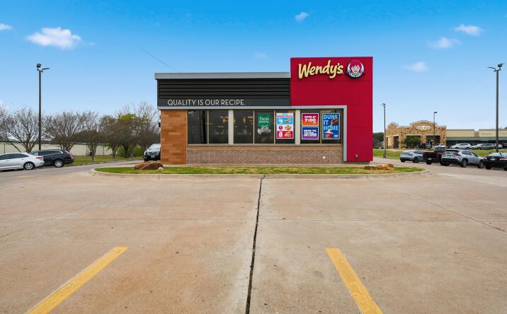Pictures of Retail property located at 1417 Hewitt Drive, Woodway, TX 76712 for sales - image #1