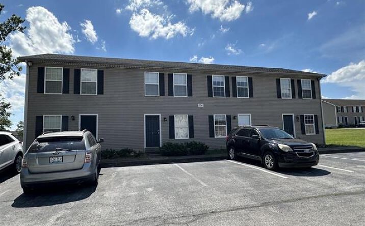 Pictures of Multifamily property located at 374 KENLEE CIR, BOWLING GREEN, KY 42101-7265 for sales - image #1