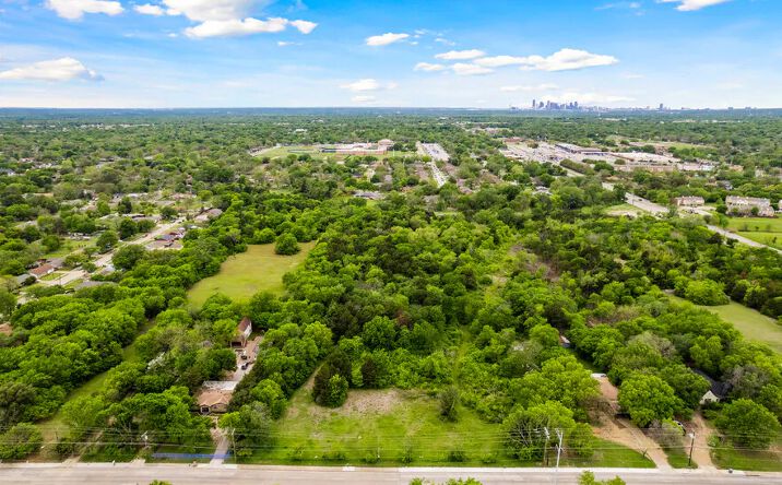 Pictures of Land property located at 1953 North Saint Augustine Road, Dallas, TX 75217 for sales - image #1