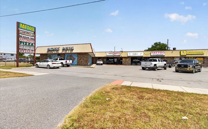 Pictures of Retail, Business for Sale property located at 9824 U.S. 19, Port Richey, FL 34668 for sales - image #1