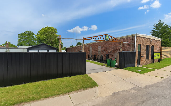 Pictures of Industrial property located at 1628 Bates Street, Indianapolis, IN 46201 for sales - image #1